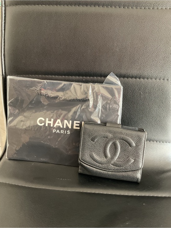 CHANEL Accessories - CHANEL Black Caviar Leather Small Wallet with CC Logo